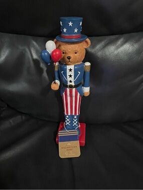 WILLIAMSTOWN HOME Stars And Stripes Teddy Bear Nutcracker Figurine